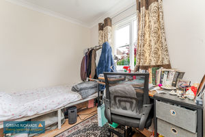 Bedroom- click for photo gallery